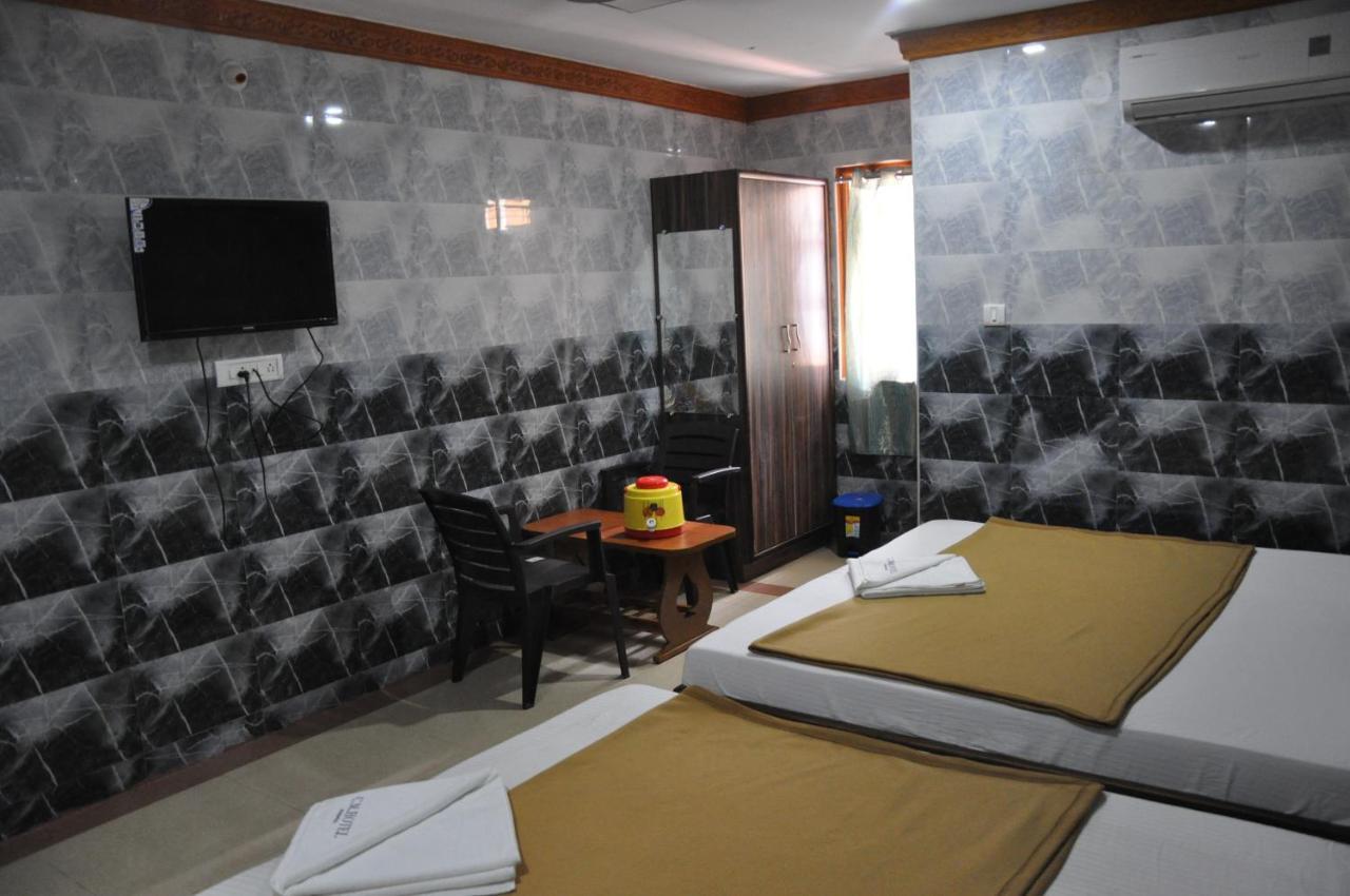 C M Hotel New Wodapatti Eksteriør billede