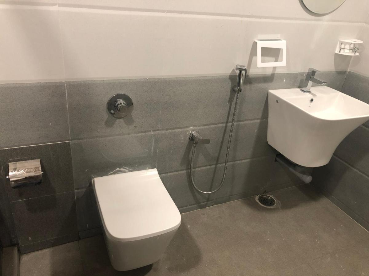 C M Hotel New Wodapatti Eksteriør billede